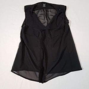 Timing Sleeveless Blouse